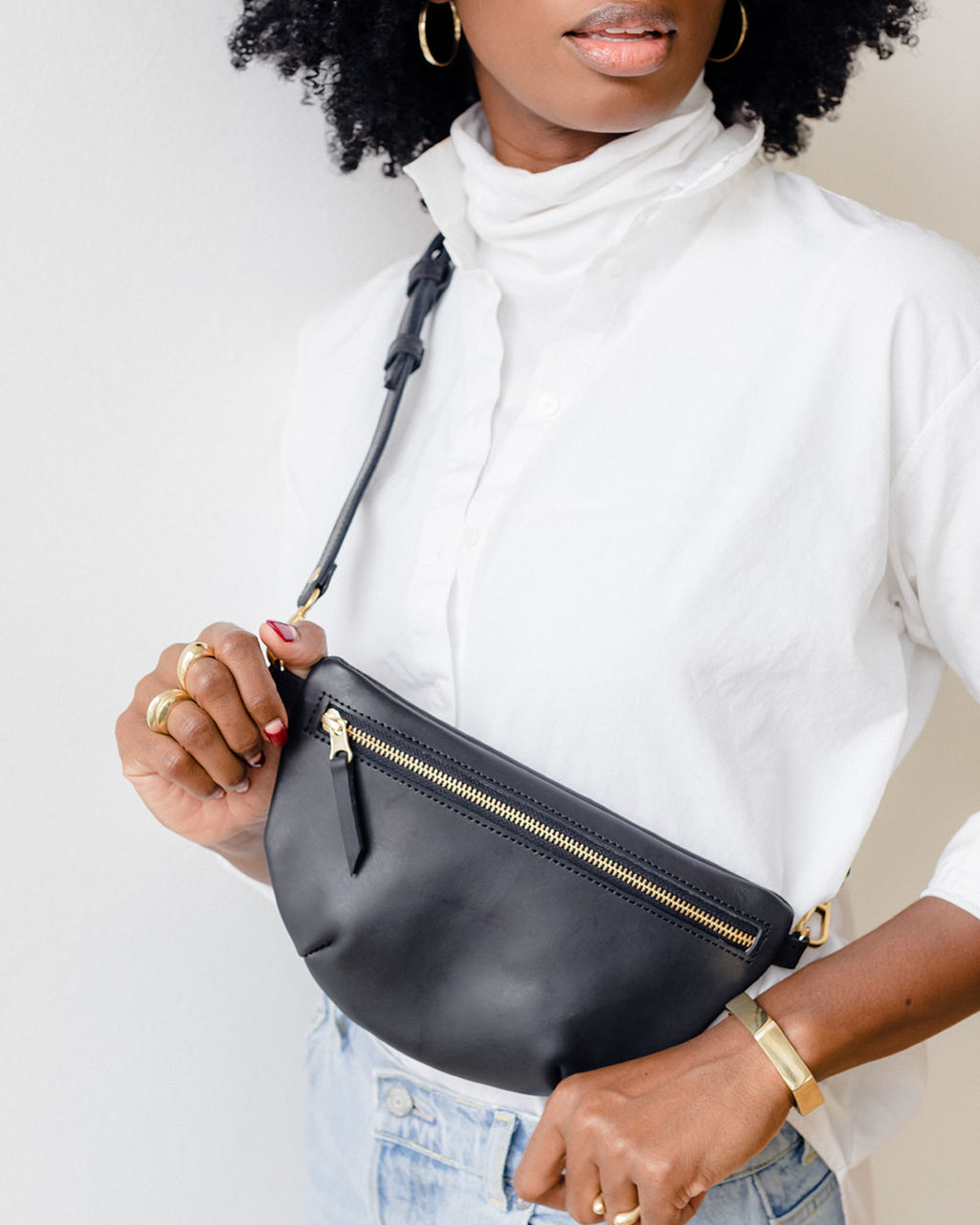 Black top sling bag