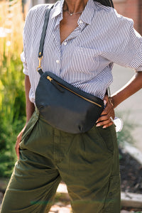The Midi Sling, Pebbled Black